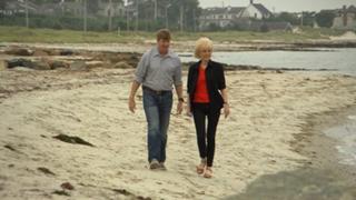 Lesley Stahl feet photo 10