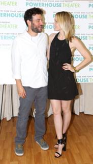 Leslie Bibb feet photo thumbnail