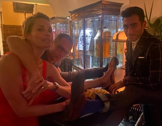 Leslie Bibb feet photo thumbnail
