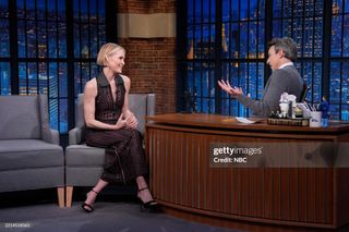 Leslie Bibb feet photo thumbnail