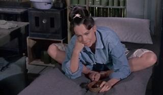 Leslie Caron feet photo 15