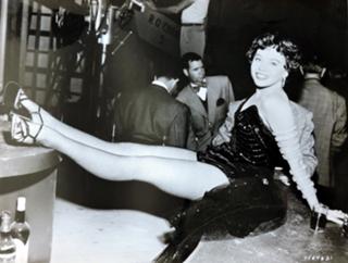 Leslie Caron feet photo 2