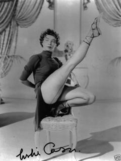 Leslie Caron feet photo 1