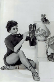 Leslie Caron feet photo 16