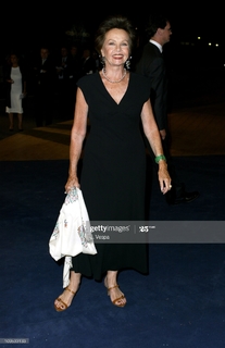 Leslie Caron feet photo 10