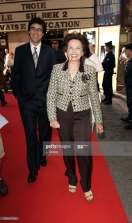 Leslie Caron feet photo 8