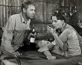 Leslie Caron feet photo 10
