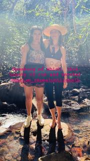 Leslie Feist feet photo 7