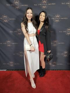 Leslie Fu feet photo thumbnail