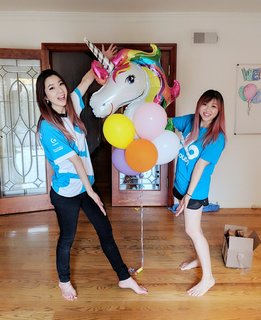 Leslie Fu feet photo thumbnail