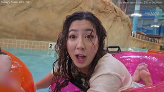 Leslie Fu feet photo thumbnail