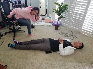 Leslie Fu feet photo thumbnail