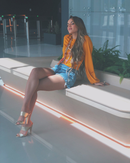 Leslie Grace feet photo 12