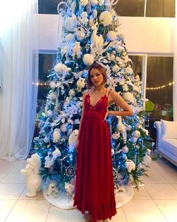 Leslie Grace feet photo 14
