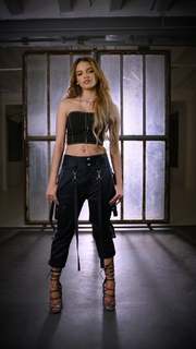 Leslie Grace feet photo 15