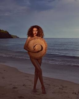 Leslie Grace feet photo 1