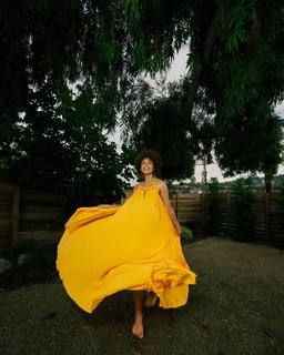 Leslie Grace feet photo 17