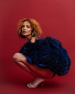Leslie Grace feet photo 4