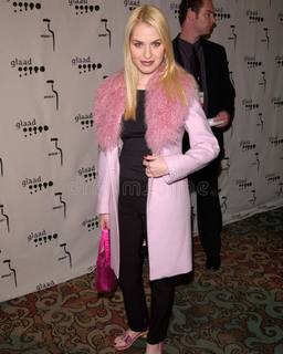 Leslie Grossman feet photo 14