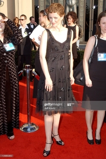 Leslie Hope feet photo 3
