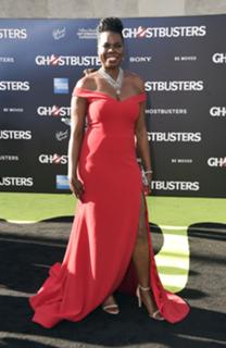 Leslie Jones feet photo 10