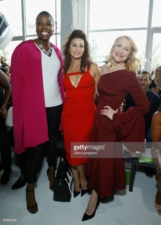 Leslie Jones feet photo 13