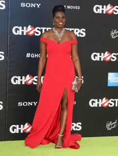 Leslie Jones feet photo 8