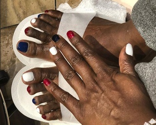 Leslie Jones feet photo 7