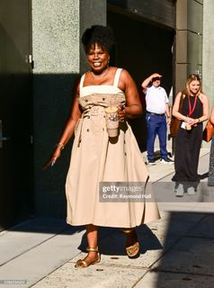 Leslie Jones feet photo 5