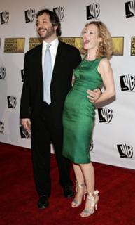 Leslie Mann feet photo thumbnail