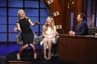 Leslie Mann feet photo thumbnail