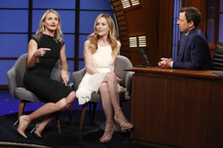 Leslie Mann feet photo thumbnail