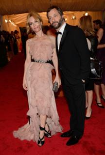Leslie Mann feet photo thumbnail