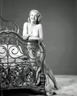 Leslie Parrish feet photo 11