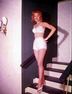 Leslie Parrish feet photo 8