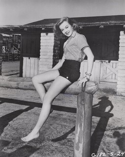Leslie Parrish feet photo 8