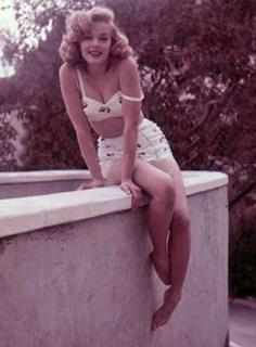 Leslie Parrish feet photo 1