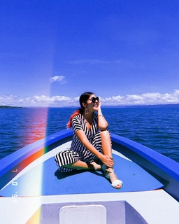 Lesslie Polinesia feet photo 3