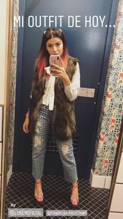 Lesslie Polinesia feet photo 13