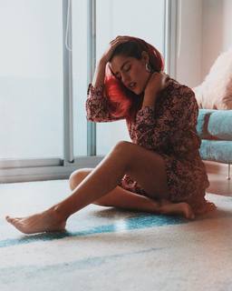 Lesslie Polinesia feet photo 10