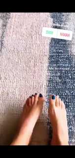 Lesslie Polinesia feet photo 4