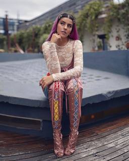 Lesslie Polinesia feet photo 10