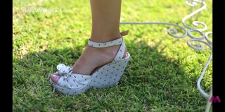 Lesslie Polinesia feet photo 1