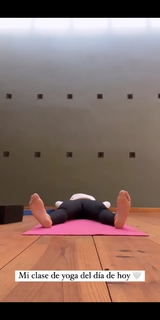 Lesslie Polinesia feet photo 4