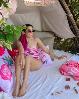 Lesslie Polinesia feet photo 20