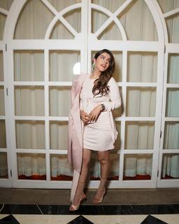 Lesslie Polinesia feet photo 15