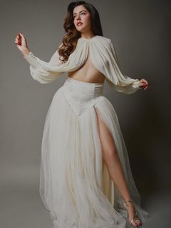 Lesslie Polinesia feet photo 9