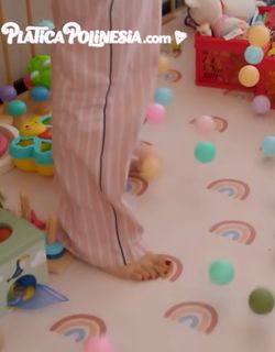 Lesslie Polinesia feet photo 14