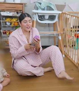 Lesslie Polinesia feet photo 7