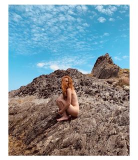 Leticia Dolera feet photo 4
